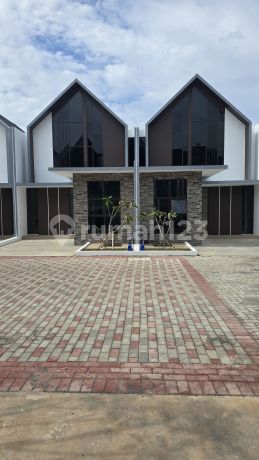 Siap Hun 15 Menit Kampus Uph Karawaci Rumah SHM di Perumahan Aryana Karawaci, Jl. Parigi, Suka Bakti, Curug, Tangerang, Banten, Indonesia, 15810, Sukabakti Siap Hun 15 Menit Kampus Uph Karawaci Rumah SHM di Perumahan Aryana Karawaci, Jl. Parigi, Suka Bakti, Curug, Tangerang, Banten, Indonesia, 15810, Sukabakti