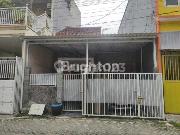 ROYAL PAKA RESIDENCE MINIMALIS SEMI FURNISH DI DLM CLUSTER