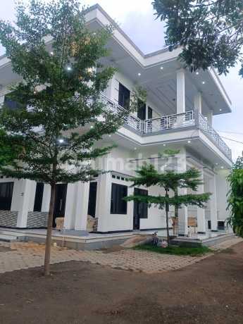 Rumah.cantik.mewah Terawat Di.lokasi.hijau
