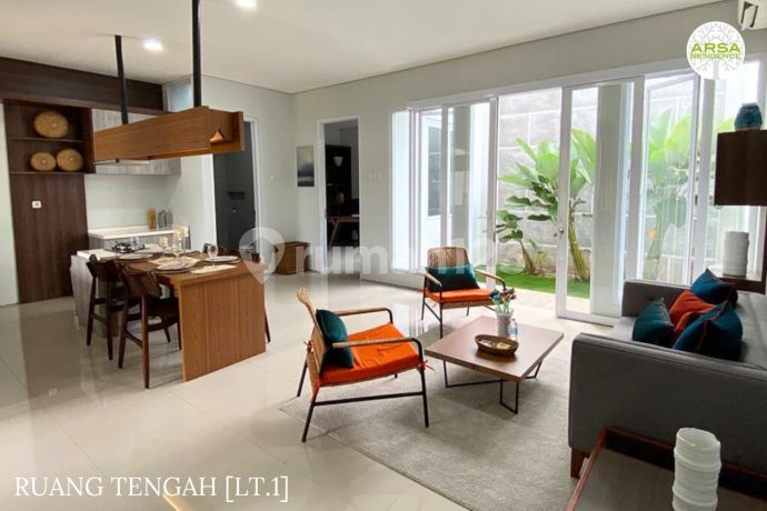 RUMAH BARU MINIMALIS DI JAKARTA TIMUR DI KELILINGI 5 PINTU TOL PASTI SUKA