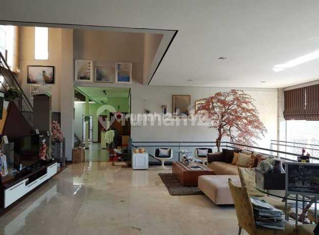 Luxurious 4-Story House in Setraduta, Bandung City
