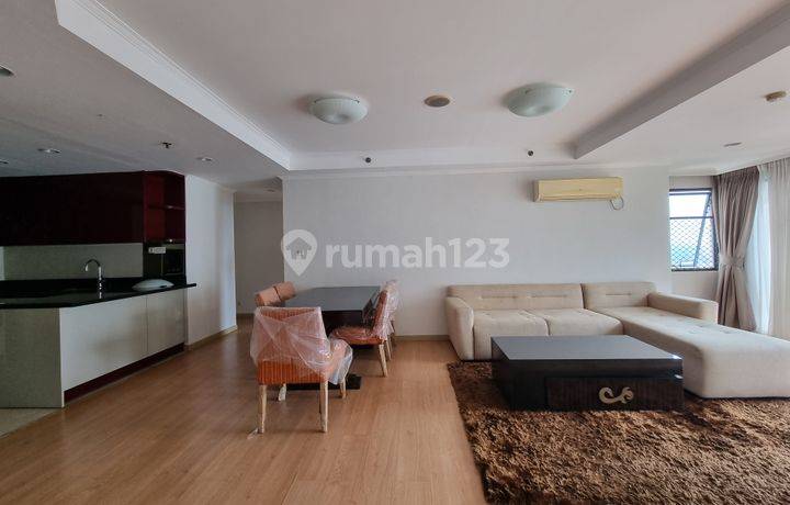 Golfhill Terrace Apartment Pondok Indah Modern And Golf View
