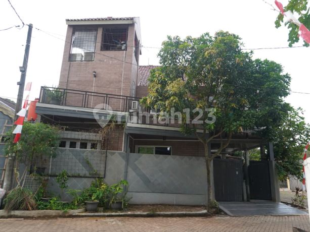 2-Story Fully Furnished House in Grand Nusa Indah Cileungsi
