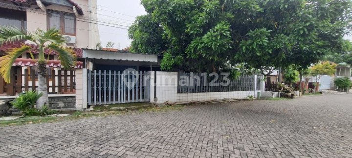Rumah Manyar Tirtoyoso Selatan Hitung Tanah Row Jalan Lebar