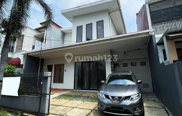 Dijual Rumah di Daerah Warung Buncit, Jakarta Selatan Taman Luas 