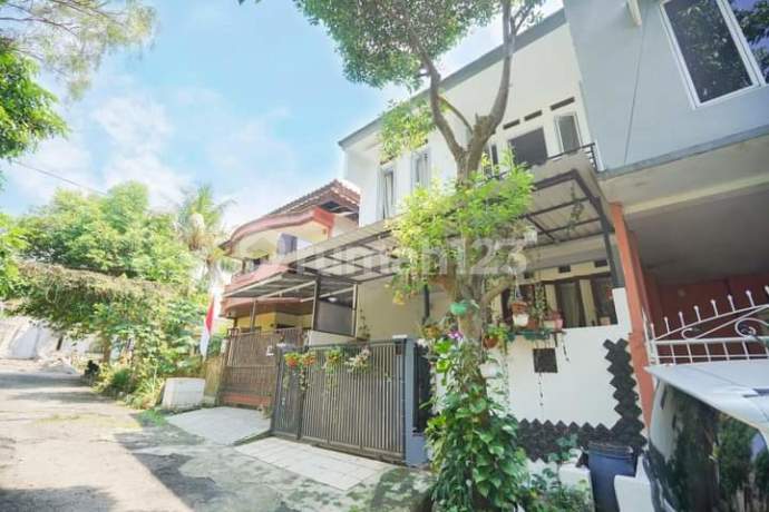 Rumah Cantik Di Bukit Griya Cinere, Depok