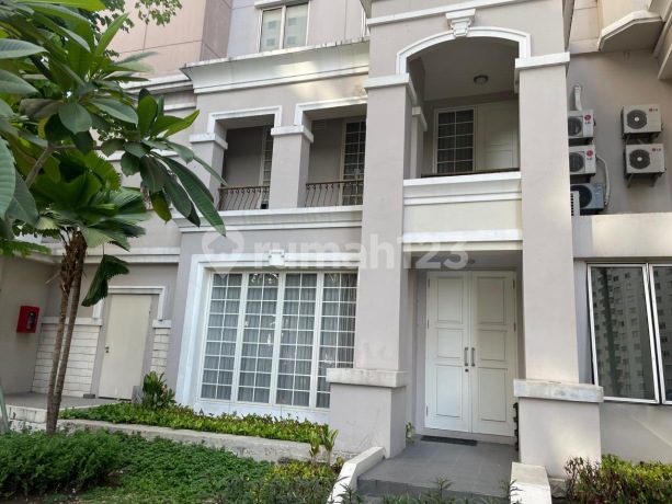 Murah baru renov garden mansion waterplace Murah baru renov garden mansion waterplace