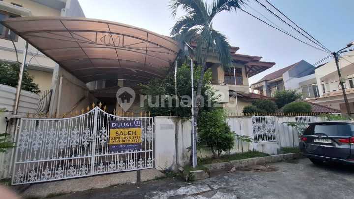 Rumah Kelapa Gading, Dekat Pusat Bisnis Perkantoran