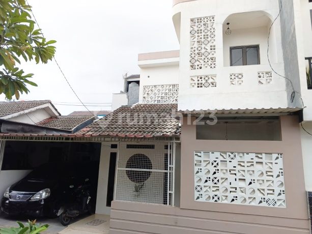 Rumah Cantik Siap Huni di Cinere Depok Dekat Akses Tol Krukut Rumah Cantik Siap Huni di Cinere Depok Dekat Akses Tol Krukut