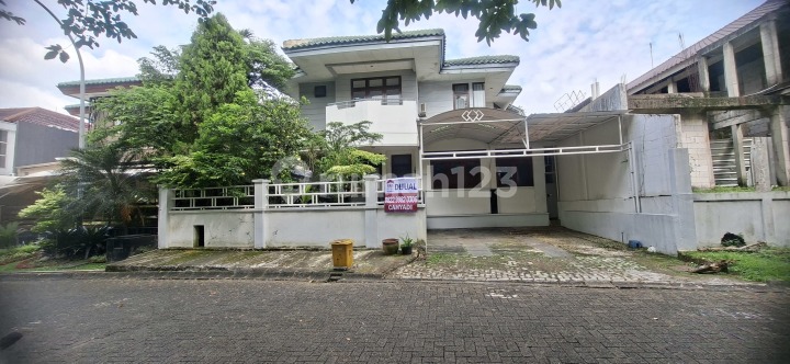 Rumah 2 Lantai View Taman Bogor Lakeside