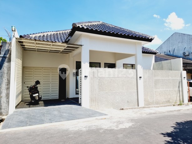 Rumah Mewah 182m² Baru Fajar Indah Jajar Solo Kota