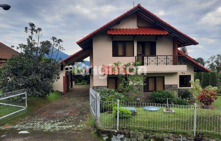 VILLA BUKIT TRAWAS GARDEN