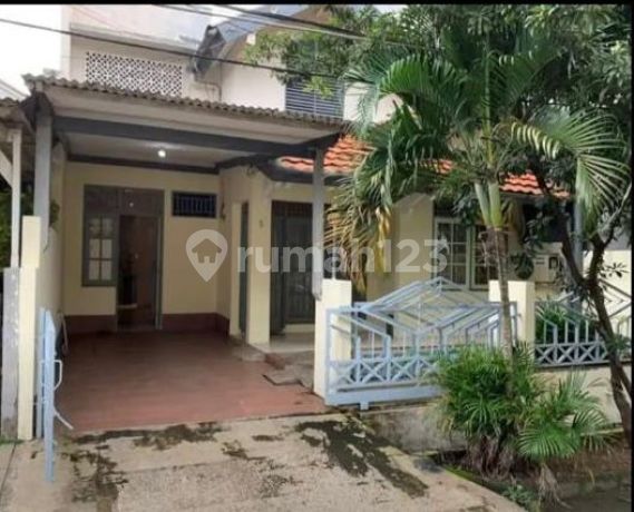 Rumah Siap Huni dan Asri di Jl. Pisok, Bintaro Jaya, Tangerang Selatan 