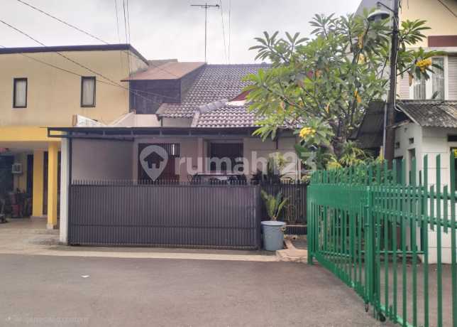 Rumah Bagus Siap Huni Asri di Jl Kenari, Bintaro Jaya, Sektor 2, Tangerang Selatan