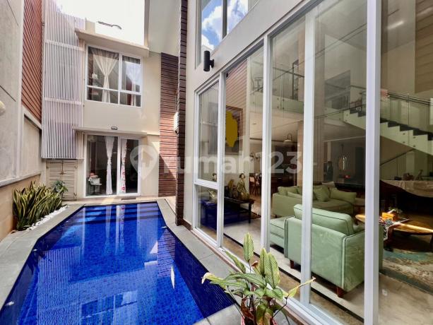 Rumah Bagus Siap Huni Dgn Kolam Renang di Niaga Hijau, Pondok Indah, Jakarta Selatan Rumah Bagus Siap Huni Dgn Kolam Renang di Niaga Hijau, Pondok Indah, Jakarta Selatan
