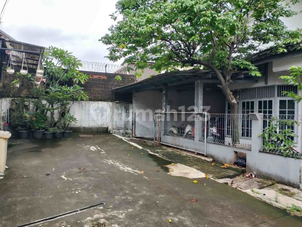 Rumah di Komplek Jatibening 1 Dekat LRT dan Tol Jatibening