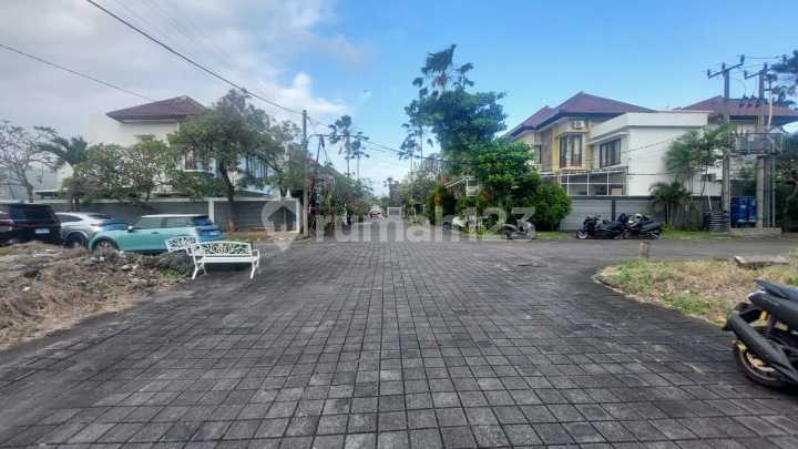 Tanah Hook di Bale Mansion Sunset Road Kuta Security 24 Jam