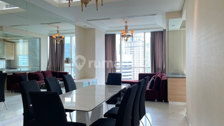 Untuk Disewa Apartemen The Peak Sudirman 3 Kamar Tidur Lantai Tinggi Furnished
