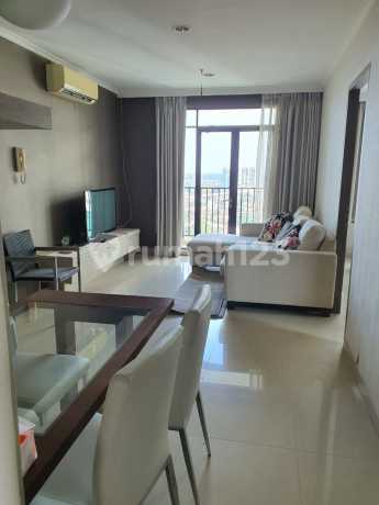 Jual Apartemen Hamptons Park 2 Bedroom Lantai Tinggi Furnished
