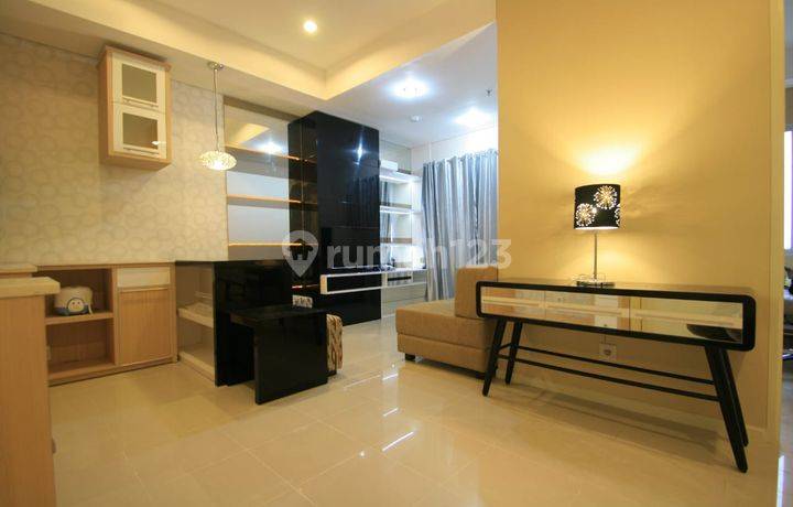 Jual Apartemen Cosmo Terrace 2 Bedroom Lantai Tinggi Full Furnished