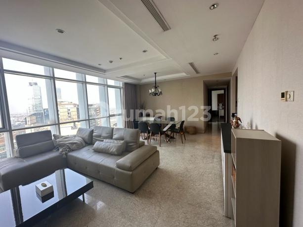 Disewakan Apartemen Oakwood Premier Cozmo 2 Bedroom Lantai Tinggi Furnished