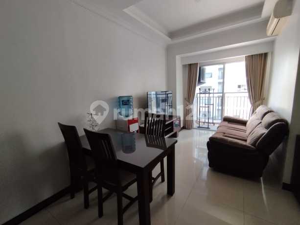 Disewakan Apartemen Cosmo Mansion 2 Bedroom Lantai Sedang Furnished