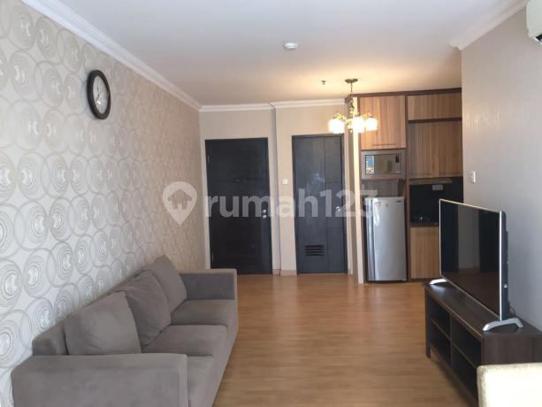 Disewakan Apartemen Cosmo Mansion 3 Bedroom Lantai Tinggi Furnished Disewakan Apartemen Cosmo Mansion 3 Bedroom Lantai Tinggi Furnished