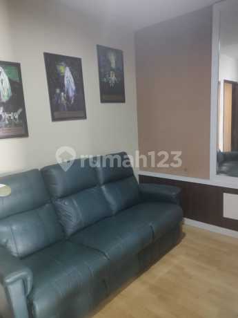 Disewakan Apartemen Cosmo Mansion 1 Bedroom Lantai Tinggi Furnished Disewakan Apartemen Cosmo Mansion 1 Bedroom Lantai Tinggi Furnished
