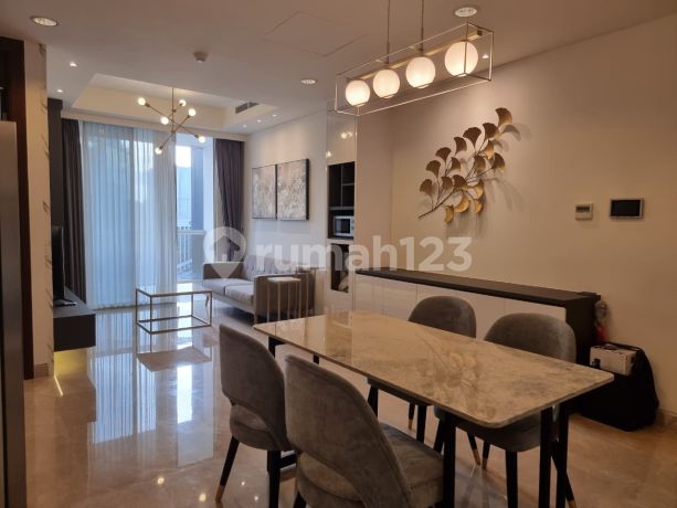 Sewa 2 + 1 Bedroom Apartemen The Element Furnish