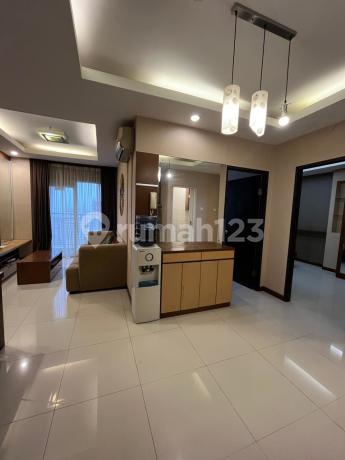 Jual Murah 2 Bedroom Apartemen Cosmo Mansion Furnish