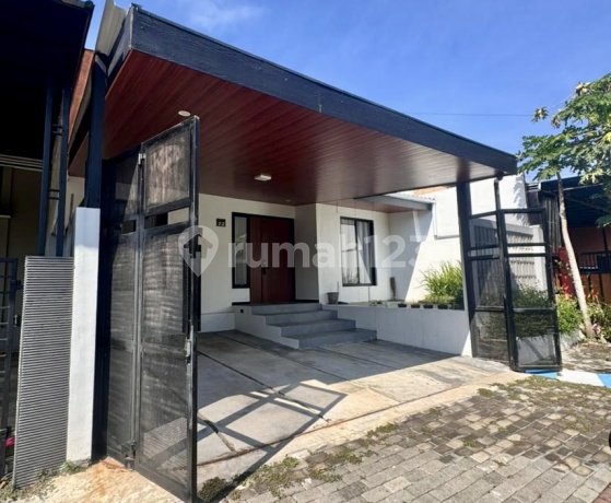 Rumah Jalan Kembar Tirtasani Royal Resort Rumah Jalan Kembar Tirtasani Royal Resort