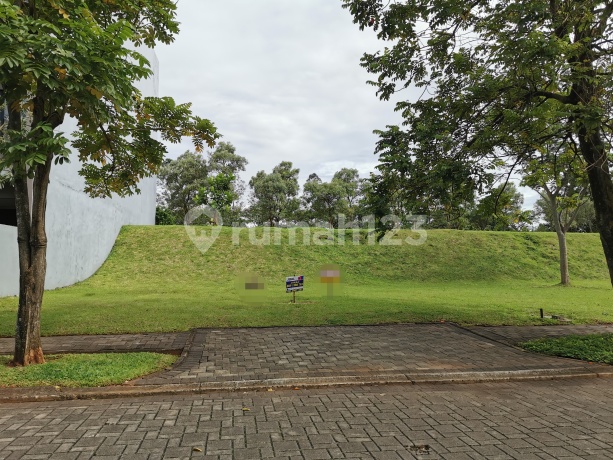 Brassia de Park BSD land plots are rarely available. Brassia de Park BSD land plots are rarely available.