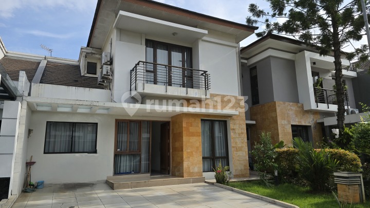 Neat Semi Furnished House Ready to Occupy Green Cove BSD City Neat Semi Furnished House Ready to Occupy Green Cove BSD City