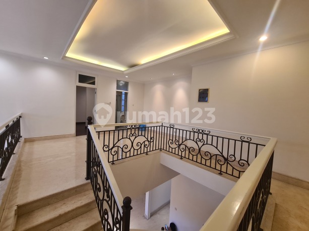 Rumah Pondok Indah Dekat Mall 5 Kamar Tidur Rumah Pondok Indah Dekat Mall 5 Kamar Tidur