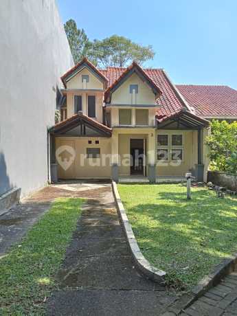 For Sale House in a Quiet Neighborhood For Sale House in a Quiet Neighborhood