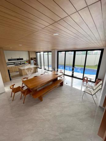 Rumah Baru With Swimming Pool di Setraduta Pasteur Bandung Sutami