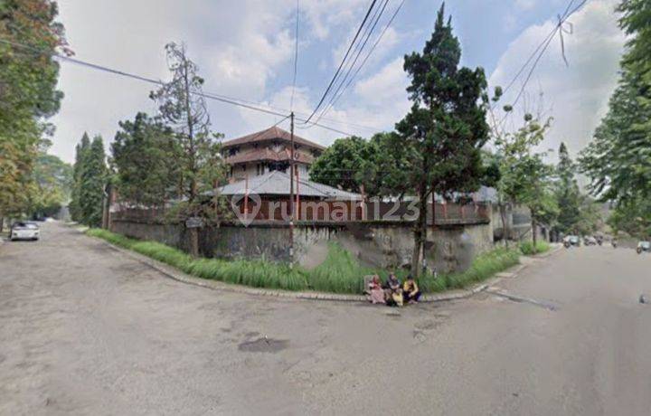 Hitung Tanah! Rumah di Dago Asri Bandung Tubagus Ismail Cisitu