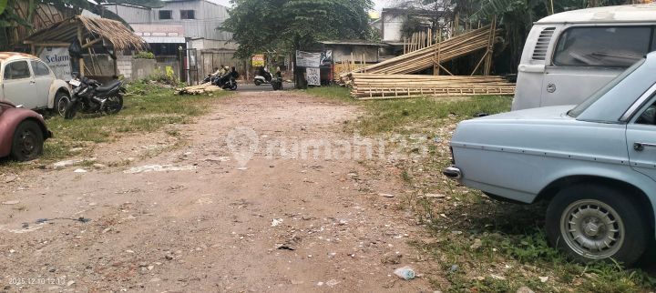 Tanah di Jl. Raya Pondok Aren No. 40, Pondok Aren, Pondok Aren, Kota Tangerang Selatan, Banten, Indonesia, 15224, Pondok Aren SHM 1637.0 M²