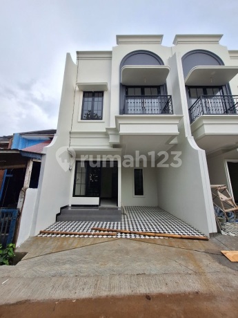Rumah Termurah Dekat Kawasan Grand Depok City dan Stasiun Depok Rumah Termurah Dekat Kawasan Grand Depok City dan Stasiun Depok