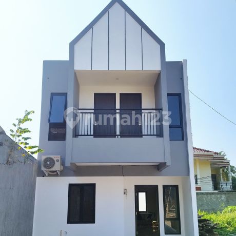 2-Story House Near SMP 258 Ciracas Cibubur East Jakarta