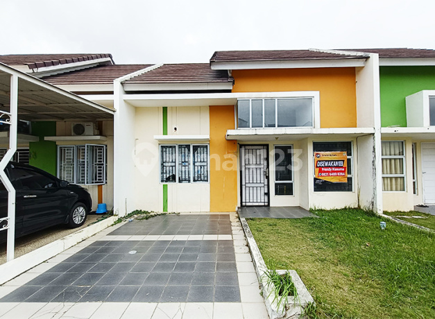 Disewakan Rumah di Puri Selebriti 3 Batu Besar Disewakan Rumah di Puri Selebriti 3 Batu Besar
