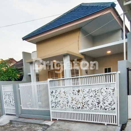 Rumah baru gress menganti permai