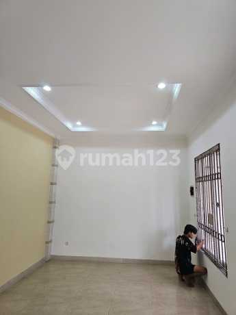 Rumah Siap Huni di Taman Holandia Lippo Karawaci Tangerang Rumah Siap Huni di Taman Holandia Lippo Karawaci Tangerang