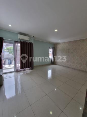 QUICK SALE, READY-TO-OCCUPY HOUSE IN UBUD LIPPO KARAWACI TANGERANG