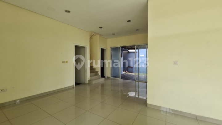 Dijual Rumah Akses Toll Hanya 5 Menit Green Lake City SHM
