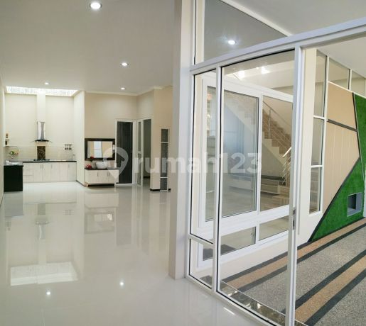Rumah Baru Malang Kota Araya Modern Blkg Tk Global Kids Kds Resto