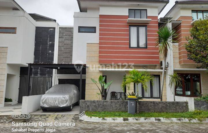 ISTIMEWA! RUMAH MEWAH FULLY FURNISHED HARGA MURAH DALAM PERUMAHAN ELITE ROYAL MAGUWO PURWOMARTANI SLEMAN