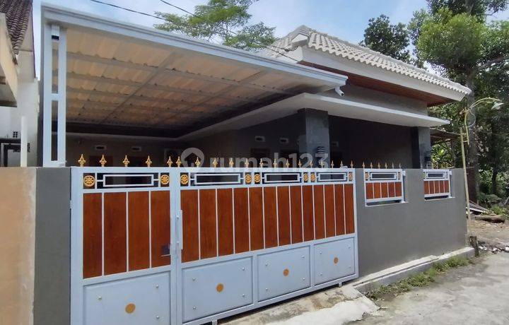 Rumah Baru Minimalis Modern Denngan Tanah Luas Di Purwomartani Dekat Swalayan Pamela 7