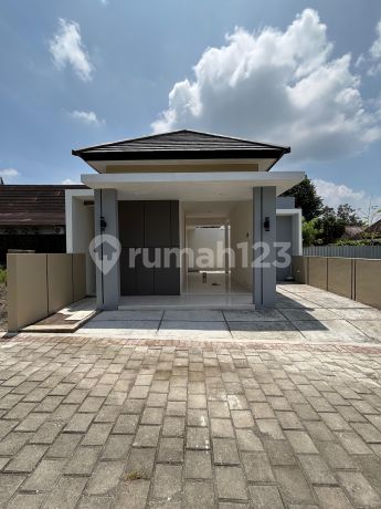 Murah Banget‼️Rumah Baru Cantik Limasan Modern di Purwomartani Kalasan Sleman Dekat Kampus Unriyo Jalan Tajem
