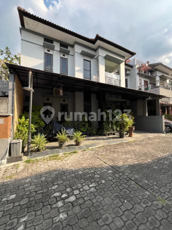 Rumah Mewah 2 Lantai Istimewa Dalam Perumahan Pondok Permai Nitikan Umbulharjo Dekat Xt Square Jogjakarta Rumah Mewah 2 Lantai Istimewa Dalam Perumahan Pondok Permai Nitikan Umbulharjo Dekat Xt Square Jogjakarta